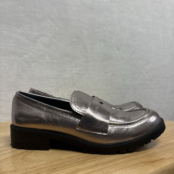 Madden Girl Jluella Silver Metallic Slip On Penny Loafer Shoes Youth Size 5 - Picture 1 of 9